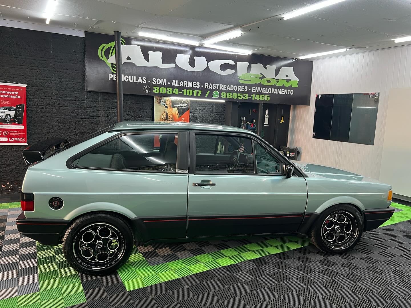 Volkswagen Gol GTI na loja da Alucina Som em Sapucaia do Sul